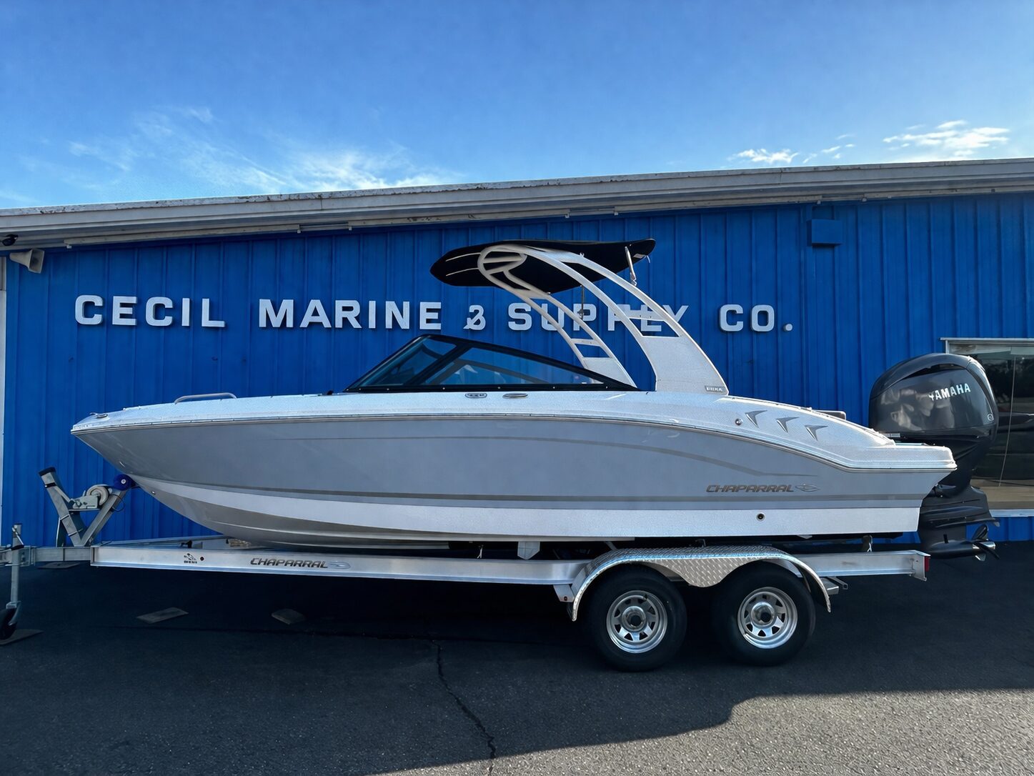 2026 Chaparral 21 SSI OB - Alloy Gray.jpg1A